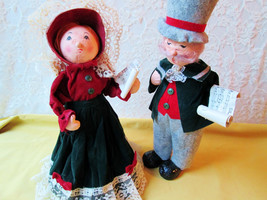 Christmas Caroling Dolls Vintage Dickens A Christmas Carol Victorian Singing Cou - $60.00