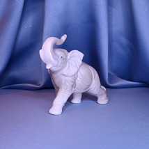 Grey Ceramic Elephant Figurine w/Comp Box - £13.37 GBP