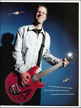 No Doubt Tom Dumont Hamer Newport Guitar 2000 color pin-up photo 8 x 11 print - $4.01