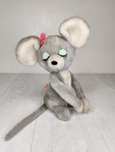 Dakin Vintage 1976 Hugging Girl Mouse Gray Stuffed Animal Plush Toy 10&quot; - £7.94 GBP