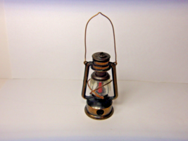 Vintage Diecast Metal Pencil Sharpener Play Me #965 Antique Lantern - £7.72 GBP