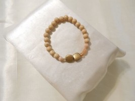 Department  7&quot; Peach Beaded Stretch Bracelet A758 - £8.65 GBP