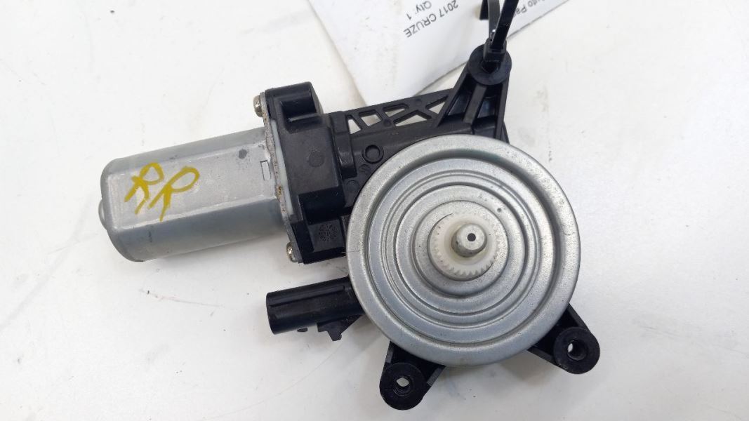 Passenger Right Rear Window Regulator Fits 16-18 Chevy Cruze - $59.79