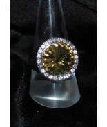 Swarovski Luminous Green Rivoli RIng Size 8 - $23.00