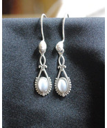 Glass Cat&#39;s Eye Earrings - $12.00