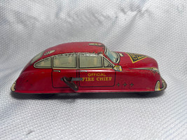 Vtg Marx Toys USA Tin Litho Wind Up Official Fire Chief FD Red Car Plate 14C777 - $89.95