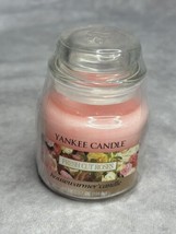 Yankee Candle 3.7oz Glass Jar  Fresh Cut Roses with Lid Sealed Homewarmer - £9.52 GBP