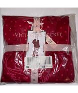 New Victoria&#39;s Secret Glazed Satin Pajama Set Red Pink Polka Dots Women’... - $1,621.41 MXN