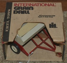 Ertl International Grain Drill 448 in Original Box 1/16 - £96.61 GBP