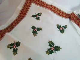 Vintage 6 Holly Berry Napkins 17.2&#39;&#39; x 17.5&#39;&#39; with 6 Silver Swan Table Holders - £20.80 GBP