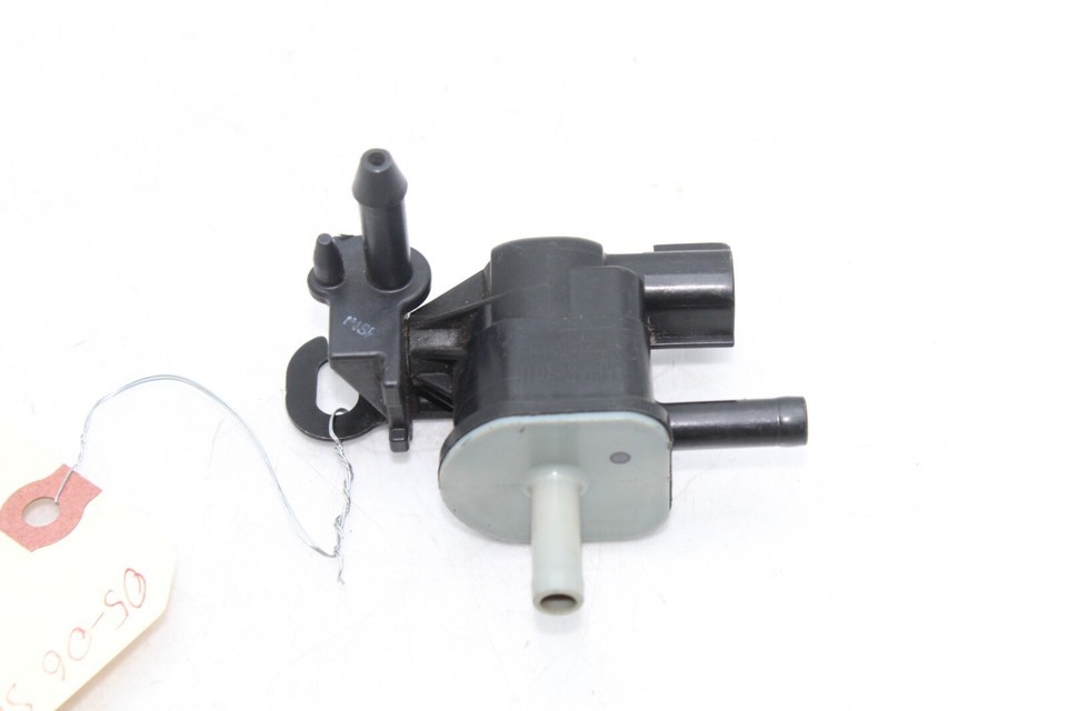 09-14 TOYOTA MATRIX FUEL VAPOR PURGE SOLENOID VALVE Q5950 - $48.36