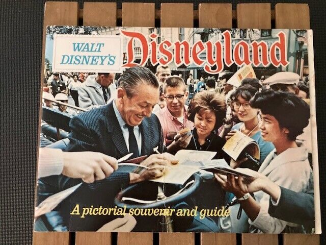 Vintage 1963 Walt Disney's DISNEYLAND A Pictorial Souvenir and Guide Book  - $10.85