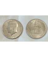 US 1976 KENNEDY HALF DOLLAR - Bicentennial Issue - Auth Indep Hall Rev B... - $5.88 CAD