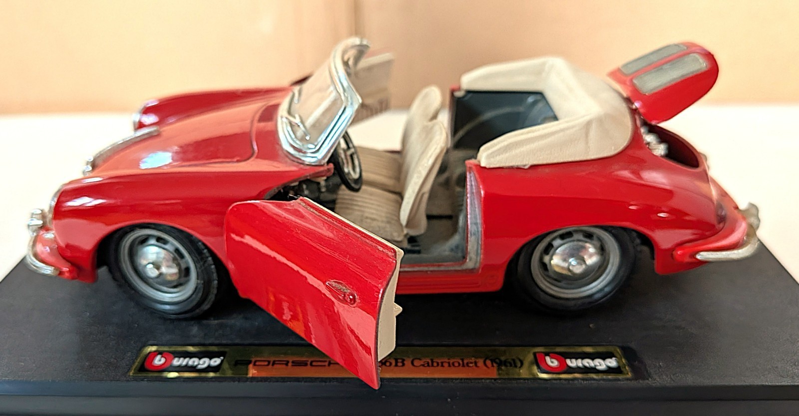 Burago 1:24 Diecast Porsche 356B Cabriolet 1961 Red - NOS - FREE SHIPPING Item image 2
