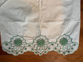 Vintage Hand Crocheted Green and White edging pillowcase - £10.25 GBP