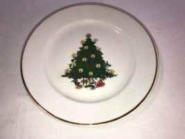 Stangl 8 Inch Christmas Tree Plate With Candles Mint - £24.10 GBP