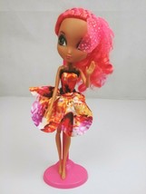 2010 Spin Master 10&quot; Doll Pink Orange Hair &amp; Big Eyes with orig. outfit - $184.34 MXN