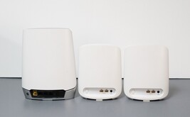 Netgear Orbi RBK653 AX3000 Wi-Fi 6 Tri-Band Mesh System (3-Pack) image 4