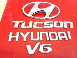 GENUINE OEM Rear Trunk Emblem For 2005 - 09 Hyundai Tucson  V6 Rear Set  - £28.27 GBP