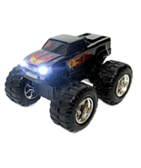 Mighty Monsters Truck Big Wheels (With Light And Sound), Motormax - $723.31 MXN
