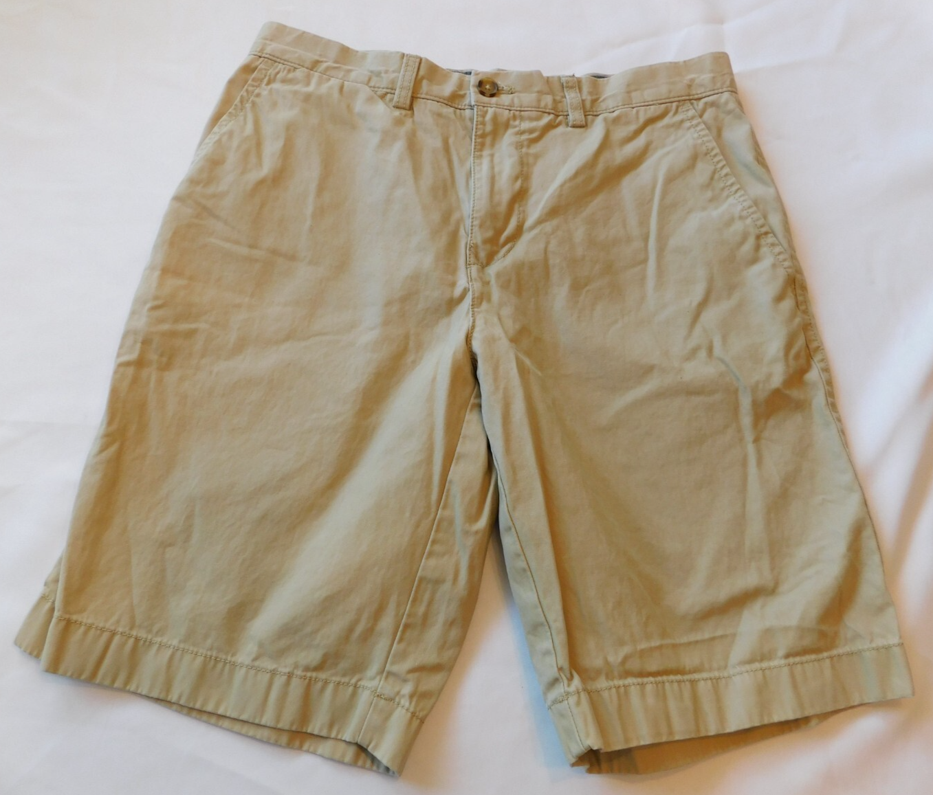 Tommy Hilfiger  Men&#39;s Size 32 shorts Casual Short Khaki GUC Pre-owned - $39.59