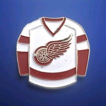 Detroit Redwings Jersey Pin Vintage NHL Hockey - $9.95