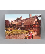 Vintage Postcard - Anne Hathaway Cottage and Garden Victoria - Wright Ev... - $279.87 MXN