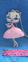 New Betsey Johnson Necklace Cat Head Dressy Rhinestones Shiny Pink Collectible - £12.04 GBP