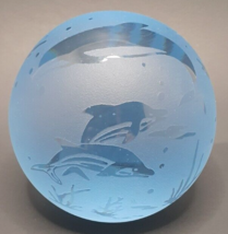 Frosted Glass Blue Ball Paperweight 3&#39; Dia. Ocean Whale Dolphin Vintage - £11.61 GBP