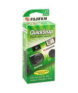 Fujicolor QuickSnap Flash Camera 27 Exposures 35mm April 2020 - $18.50 CAD