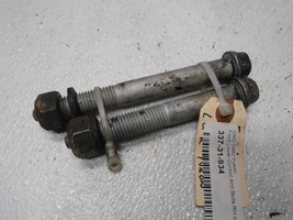 2004 GMC Yukon Front Lower Suspension Control Arm Bolts Right RH or Left LH - $731.44 MXN