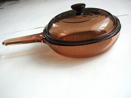 Vintage Corning France Visions 7 Inch Skillet with Lid Waffle Bottom Amber Brown - $15.99