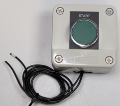 Telemecanique Green Pushbutton Switch with ZB2-BE101 Contact Block in En... - $36.62