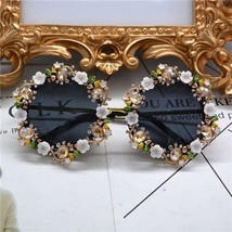Tiny Flower embellished Jewel High Fashion Party Woman Sunglasses - £28.06 GBP