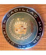 VTG. 80&#39;s 90&#39;s Cadillac Metal Trunk Lock Emblem Mechanism OEM [e-01] - $367.97 MXN