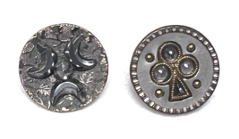 2 Vintage Round Metal Button Wiccan Crescent Moon Clover Key Hole Magical - $172.56 MXN