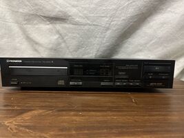 Vintage Pioneer PD-4050 Single-Disc Compact Disc CD Player | READ - $48.80 CAD
