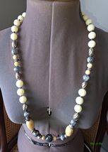 Vintage Dauplaise Cream&amp; Blue Swirl Graduated Acrylic Beaded Necklace - $39.00