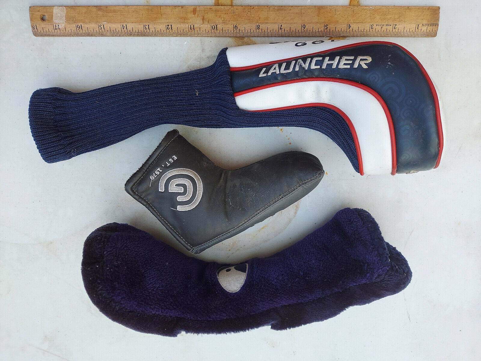 21VV62 ASSORTED GOLF CLUB HEAD COVERS CLEVELAND, HAWKEYE, CLEVELAND