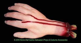 Realistic Life Size Bloody GORY SEVERED ARM HAND Body Part Halloween Hor... - £5.35 GBP