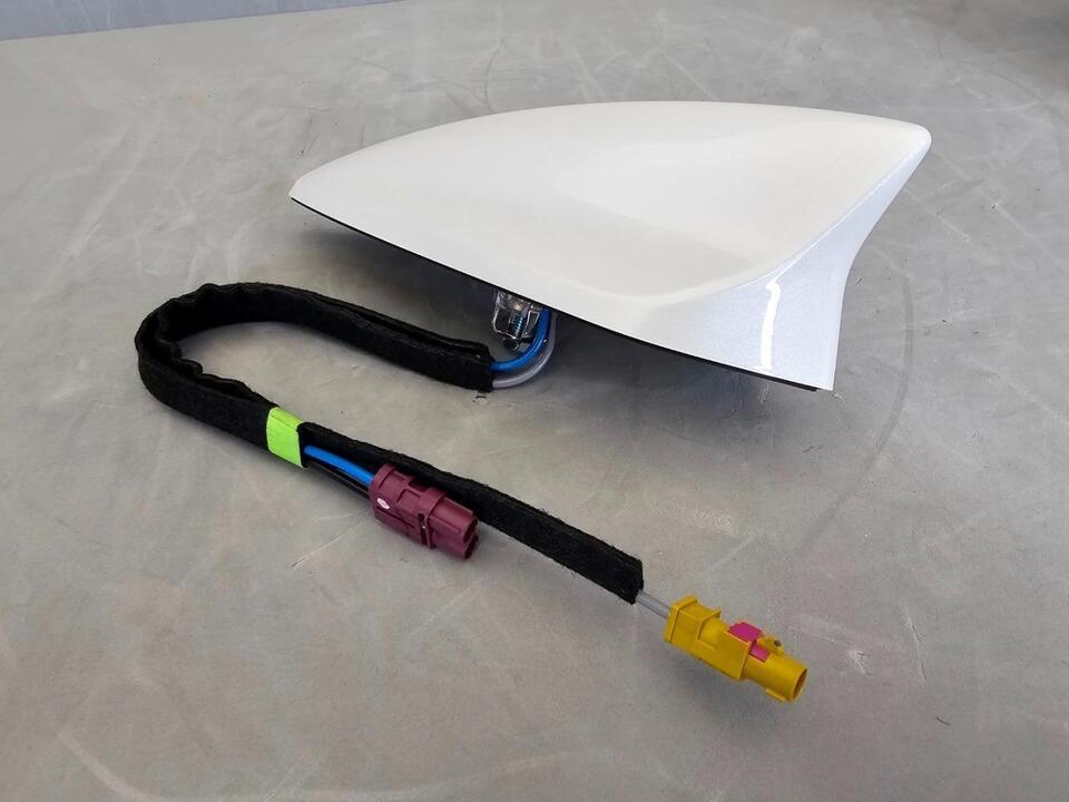 New 2015-2019 Buick LaCrosse Roof Upper Shark Fin Antenna Pearl White 84... - $19.79