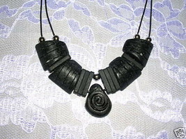 Black Stone Deco Infinity Spiral Silver Tone Accent Adj Beaded Fashion Necklace - £5.50 GBP