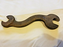 Vintage J H Williams &amp; Co 664 E Wrench S Shaped Curved Wrench Brooklyn NY - £7.89 GBP