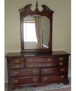 Gorgeous Kincaid Cherry Veneer Dresser with Removeable Mirror – FIVE DEE... - $494.99