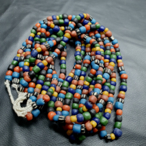 Beau collier long vintage en perles de verre thaïlandaises multicolores ... - $568.91 MXN