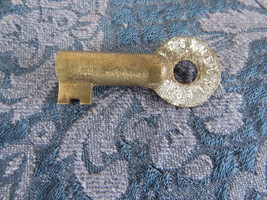 Vintage Hollow Barrel Brass Key #2 - £47.40 GBP