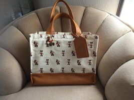NWOT/DISNEY/TOKYO DISNELYAND HOTEL/MICKEY MOUSE/CANVAS TOTE  - £156.91 GBP