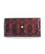 LOUIS VUITTON Vernis Portefeuille Sarah Amaranth Rayeur Long Wallet M91715 - $4,265.50 MXN