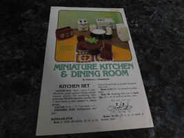 Miniature Kitchen &amp; Dining Room 87G31 - $56.91 MXN