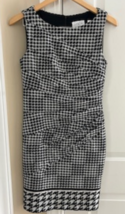Women&#39;s Sleeveless Dress Jessica Simpson Black &amp; White Size 8 Zips in Back - £35.65 GBP
